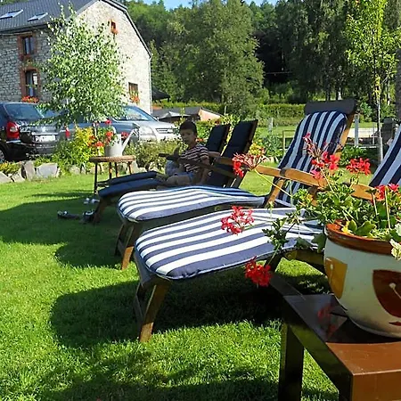 Nord Sud Bed and Breakfast Salmchâteau